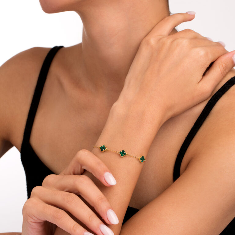 دستبند طلا زنجیری سه ونکلیف سبز گالری پرسته