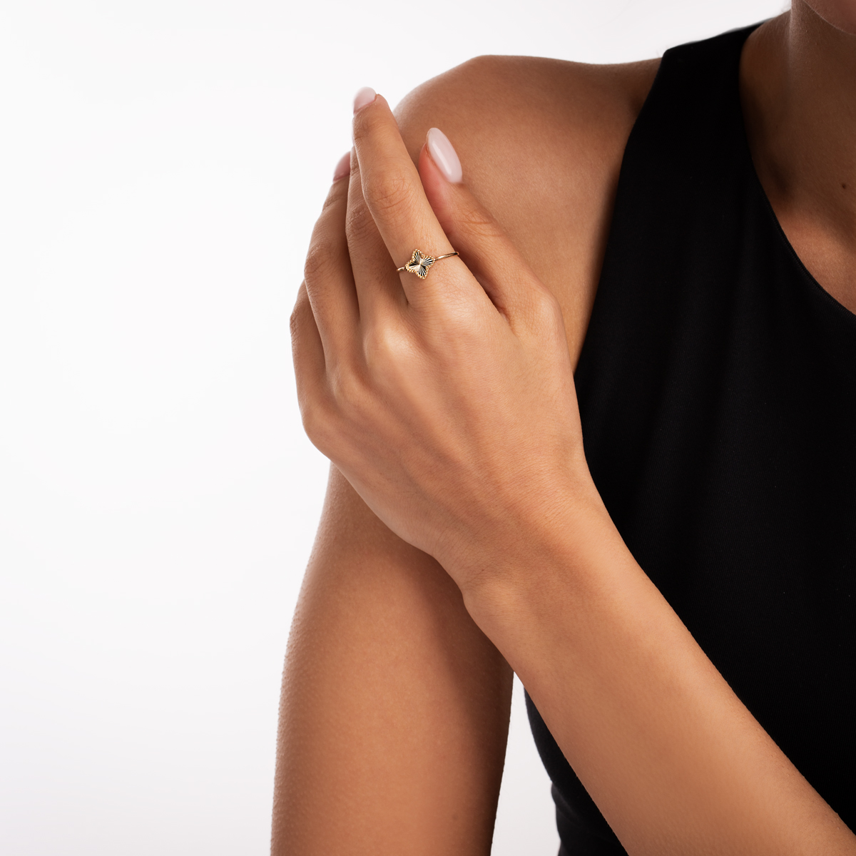 انگشتر طلا شبدر گالری طلا پرسته