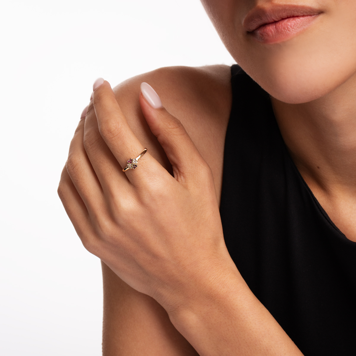 انگشتر طلا نگین دار شبدر گالری طلا پرسته