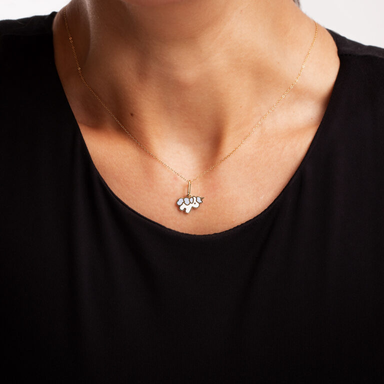 آویز طلا بچه گانه میناکاری یونی بلوم گالری طلا پرسته