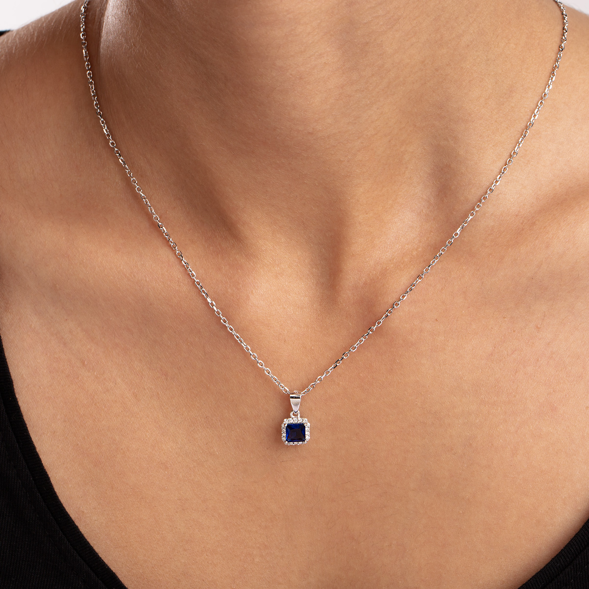 نیم ست نقره نگین دار مربع سرمه ای گالری طلا پرسته