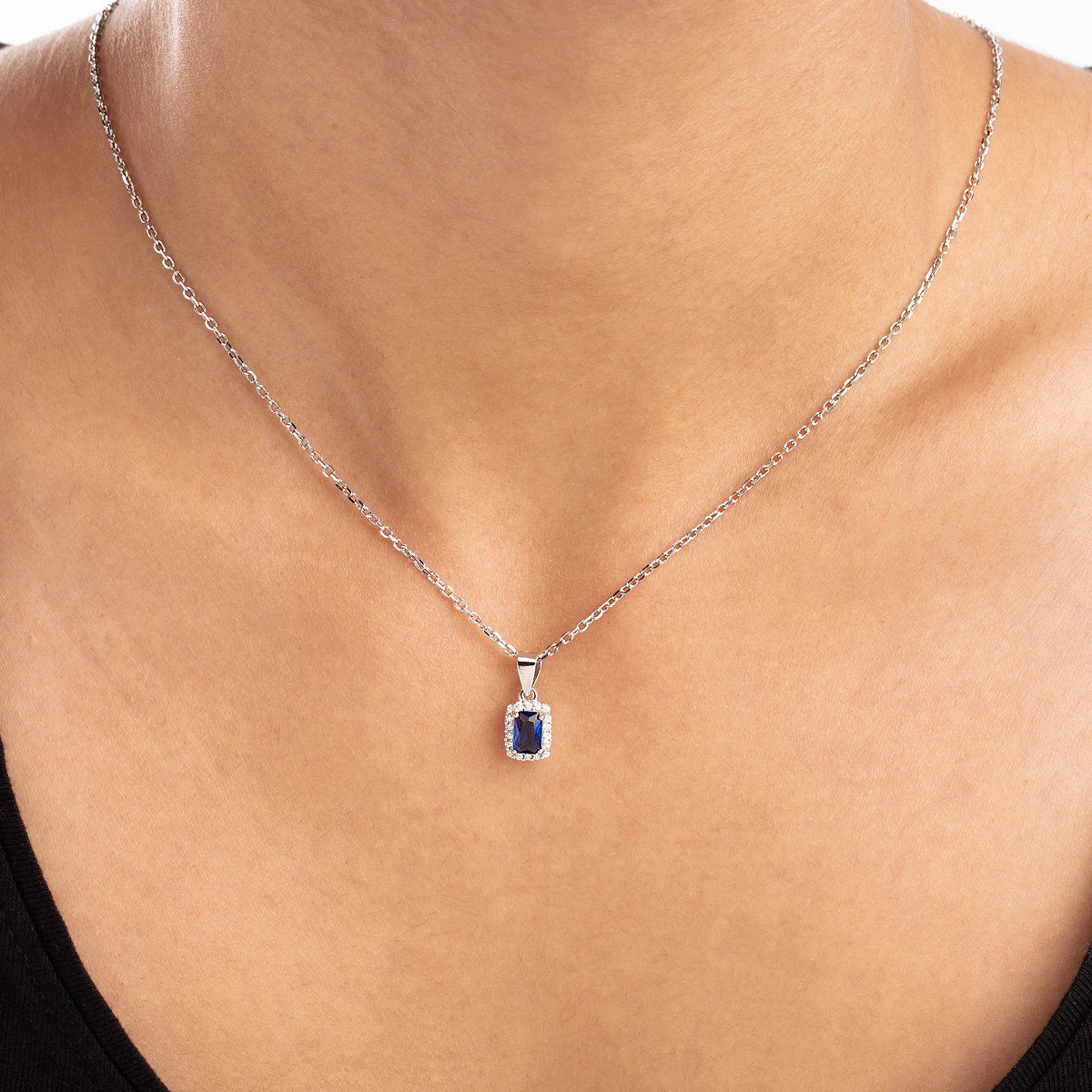 نیم ست نقره نگین دار مستطیل سرمه ای گالری طلا پرسته