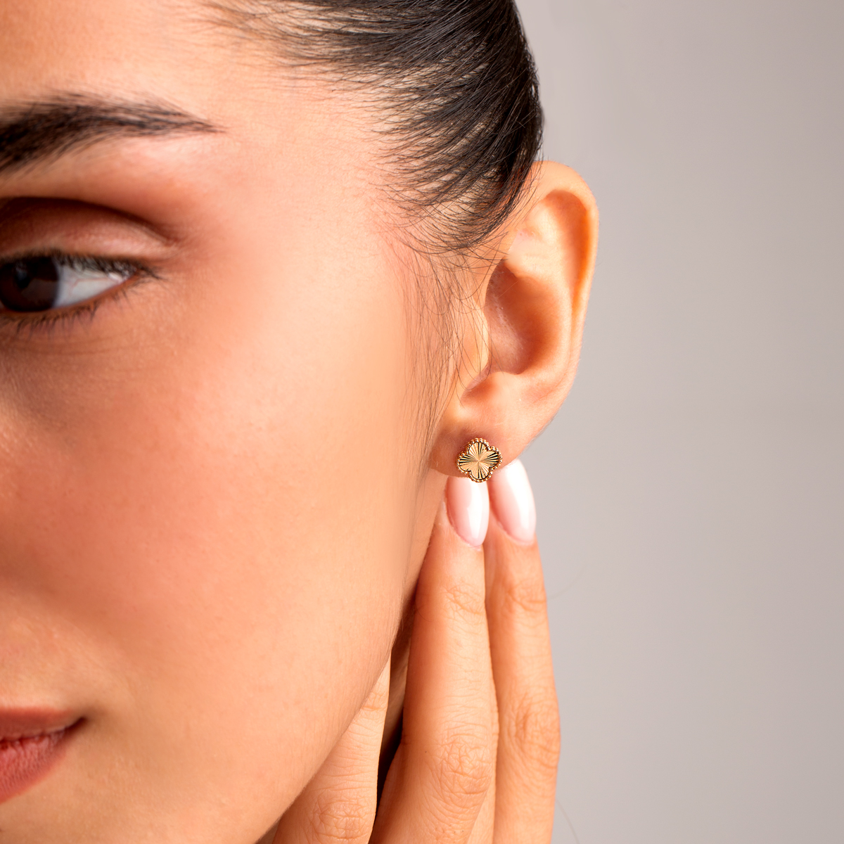 گوشواره طلا ونکلیف گالری طلا پرسته