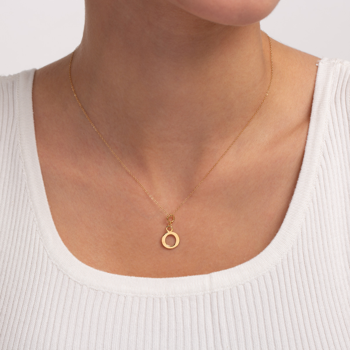 آویز طلا حرف O گالری طلا پرسته