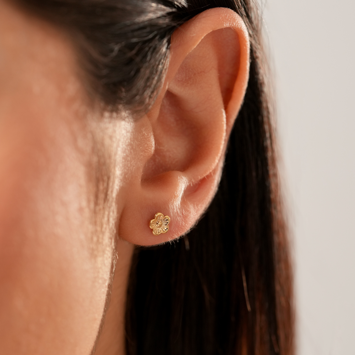 پیرسینگ طلا گل گالری طلا پرسته