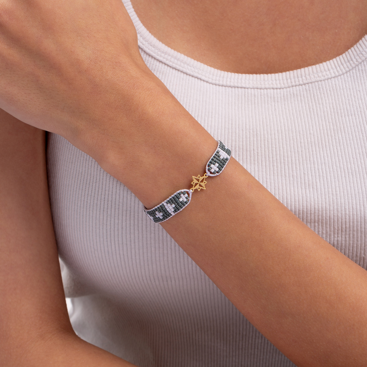 دستبند طلا بافت منجوقی ستاره گالری طلا پرسته