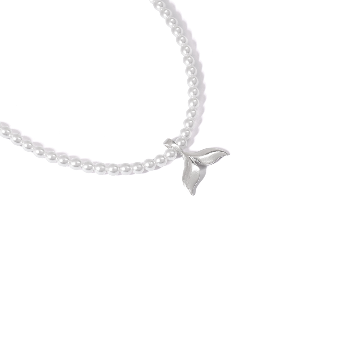 گردنبند نقره مروارید دم وال گالری طلا پرسته